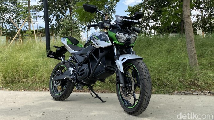 Kawasaki Ninja e-1 dan Z e-1