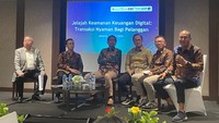 Dalam setiap operasional aplikasi informatika, Kominfo mengatur dan mengawasi transaksi daring melalui regulasi yang dikeluarkan dan peraturan sejalan dengan standar dalam perlindungan konsumen, harapannya seluruh pelaku industri dan penggunanya dapat mematuhinya, sehingga mewujudkan ruang digital yang Aman, Nyaman dan Produktif di Indonesia.