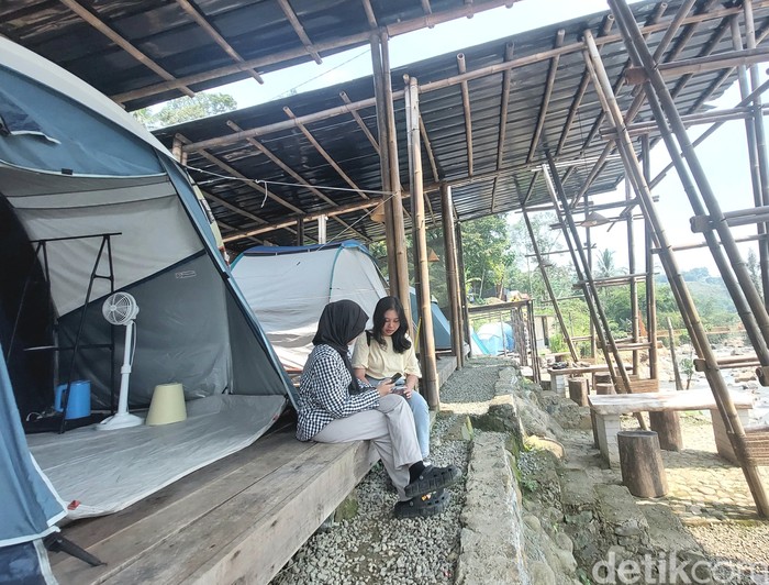Landeuh Village Riverside Glamping & Cabin Landeuh Village Riverside Glamping & Cabin