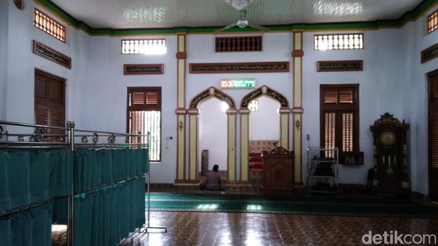 Masjid Sukadana atau dikenal Masjid Nona di Kabupaten Cirebon