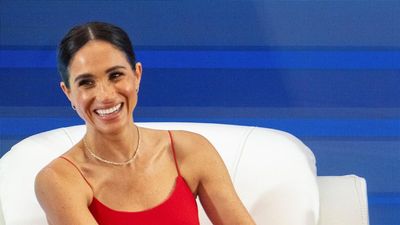 Meghan Markle Was-was, Takut Dipisahin Raja Charles dari Pangeran Harry