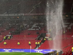 Old Trafford Bocor Saat Sesi Wawancara Amorim
