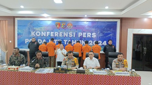 Polda NTT dan KKP menggelar konfensi pers terkait penyelundupan imigran asal China ke Australia di Mapolda NTT, Senin (13/5/2024).