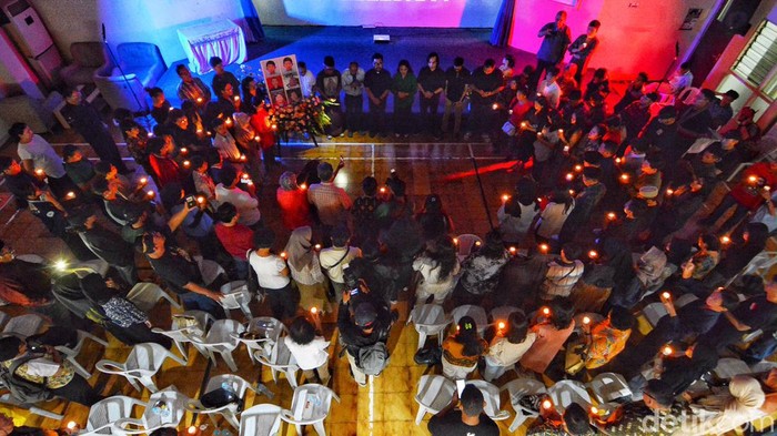 Peringatan 6 Tahun bom Surabaya di Gereja Santa Maria Tak Bercela