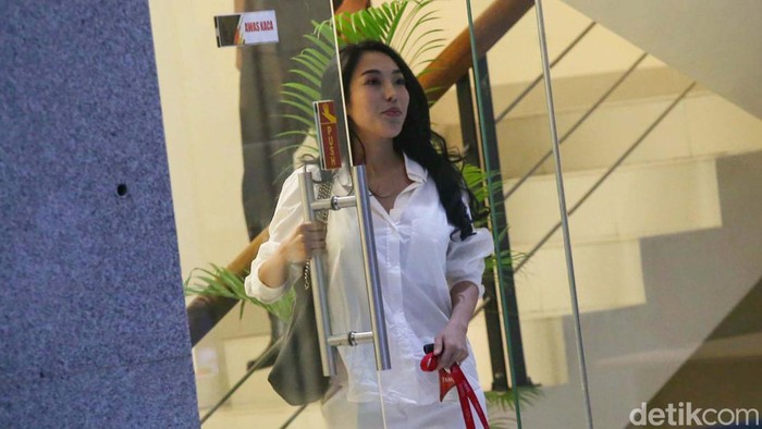 Potret Biduan Nayunda yang Diperiksa 12 Jam oleh KPK  soal Kasus SYL