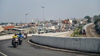 Proyek Jembatan Layang Ciroyom sudah rampung dikerjakan dan telah dioperasikan meskipun belum diresmikan oleh pemerintah.  
