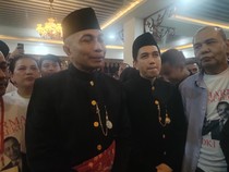 Dharma Phongrekun dan Kun Wardana Daftar Pilgub DKI Jalur Independen