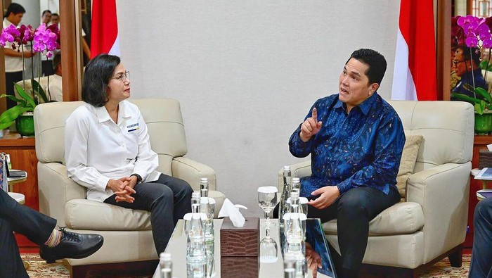 Sri Mulyani Ketemu Erick Thohir.