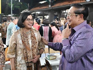 Sri Mulyani Ketemu Mantan Bos di Cikeas, Bahas Apa?