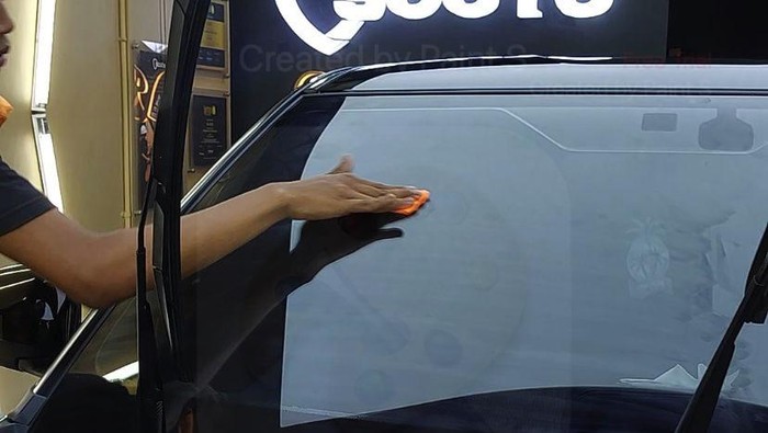 Tips menghilangkan jamur di kaca mobil