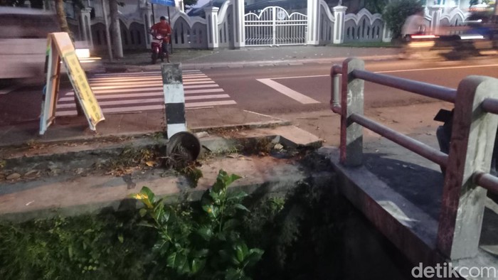TKP pelajar ricuh di depan SMK Muhammadiyah 3 Umbulharjo Jogja, Senin (13/5/2024).