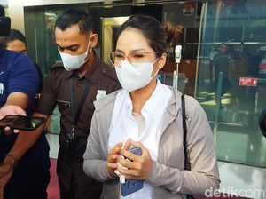 5 Jam Diperiksa KPK, Windy Idol Ngaku Dicecar 7 Pertanyaan