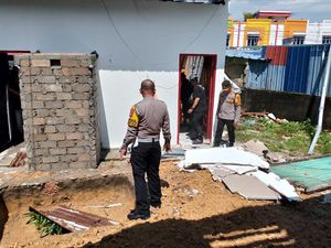 Angin Puting Beliung Terjang Karimun, 50 Rumah-Ruko Rusak