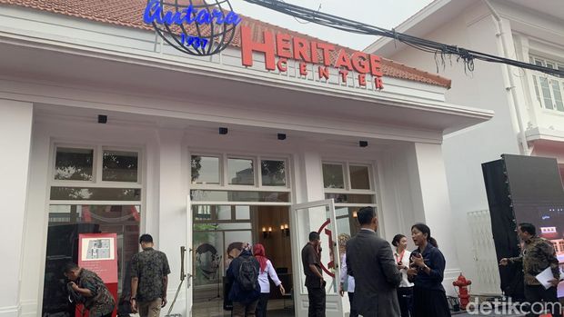 Antara Heritage Center (AHC)  di kawasan Pasar Baru Jakarta Pusat diresmikan olea Menteri BUMN Erick Thohir pada Selasa (14/5/24). Menjadi kantor sekaligus objek wisata jurnalistik.