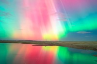 Aurora Australis atau disebut juga Southern Lights (Cahaya Selatan)