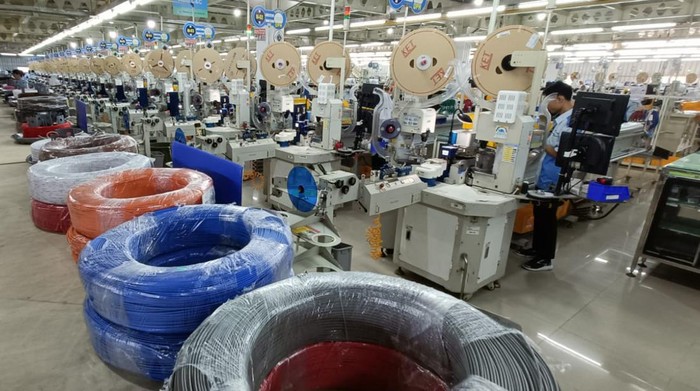 DRMA Ekspor Perdana Komponen Otomotif ke AS Emiten manufaktur komponen otomotif terkemuka di Indonesia ini mencatatkan sejarah baru dalam perjalanan bisnis perseroan, dengan mengekspor komponen otomotif yang juga bisa digunakan untuk kendaraan listrik ke Amerika Serikat.Ini merupakan awal dari rangkaian ekspor komponen otomotif Perseroan ke Amerika Serikat.