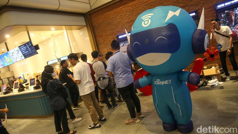 Iconnet mengajak lebih dari 1.000 pelanggan di seluruh Indonesia nonton bareng. Program ini sebagai ungkapan terimakasih terhadap kesetiaan NetIcon.