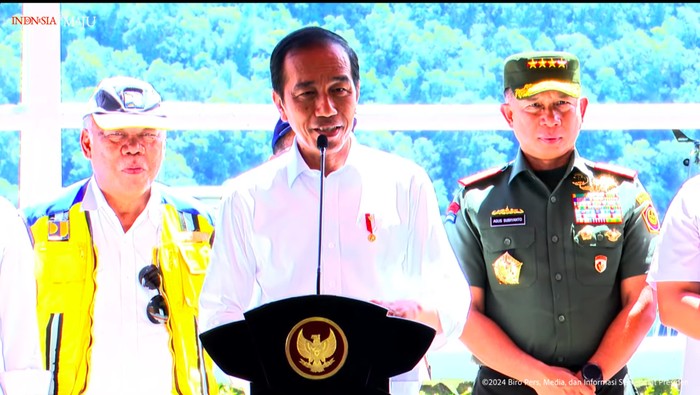 Presiden Joko Widodo (Jokowi) meresmikan bendungan ke-40 yang dibangun di masa jabatannya, yaitu Bendungan Ameroro.