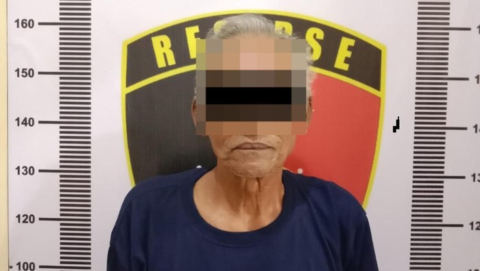 Kakek 71 tahun di Way Kanan, Lampung, ditangkap polisi usai remas payudara tetangga.