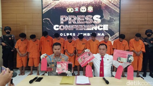 Konferensi pers hasil pengungkapan Operasi Sikat Agung 2024 di Aula Mapolres Jembrana, Selasa (14/5/2024). (I Putu Adi Budiastrawan/detikBali)