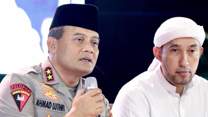 Momen Kapolda Jateng Irjen Ahmad Luthfi saat mengikuti acara salawatan di Rembang, Senin (13/5/2024) malam.