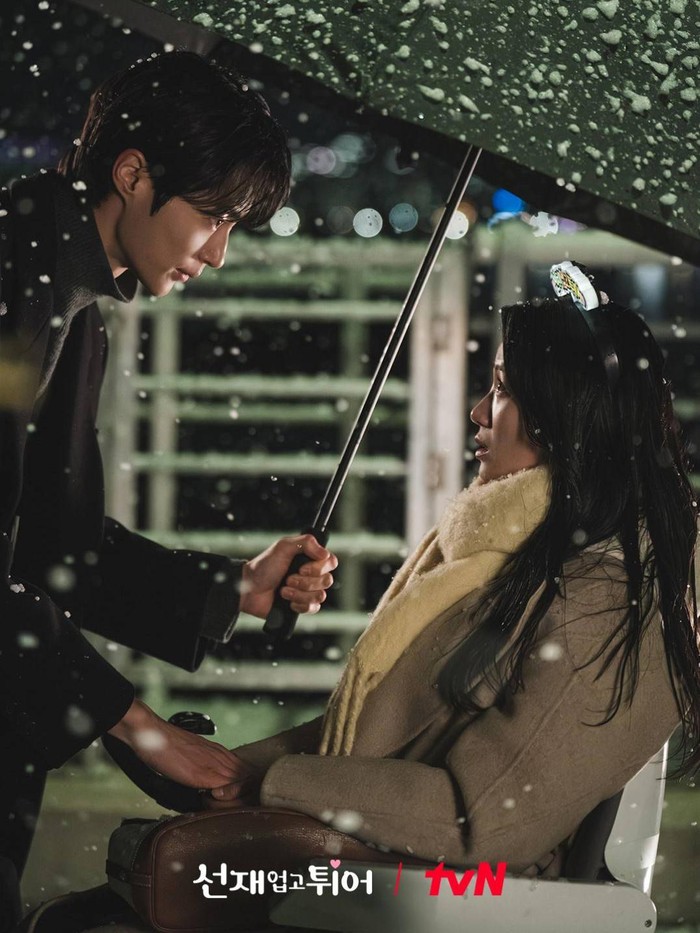 Momen Romantis Drakor Lovely Runner, Bikin Fans Baper Guling-Guling Momen Romantis Drakor Lovely Runner, Bikin Fans Baper Guling-Guling