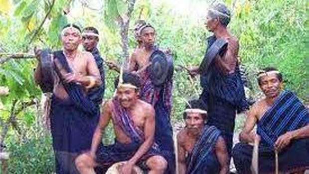 Pakaian adat suku Sikka. (dok sikkakab.go.id)