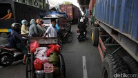 Kebakaran kontainer di NPCT 1 terjadi sekitar pukul 1.00 WIB dini hari dan sudah padam sejak pukul 04.00 WIB.