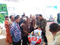 Potret Menteri ESDM Jajal Motor Marc Marquez di Acara Lebaran Migas