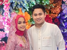 Fakta Putri Isnari Nggak Berani Lihat Langsung Uang Panai Rp 2 M dari Suami Fakta Putri Isnari Nggak Berani Lihat Langsung Uang Panai Rp 2 M dari Suami