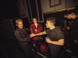 Atap Venue Bocor, PVRIS Batal Konser di Manchester