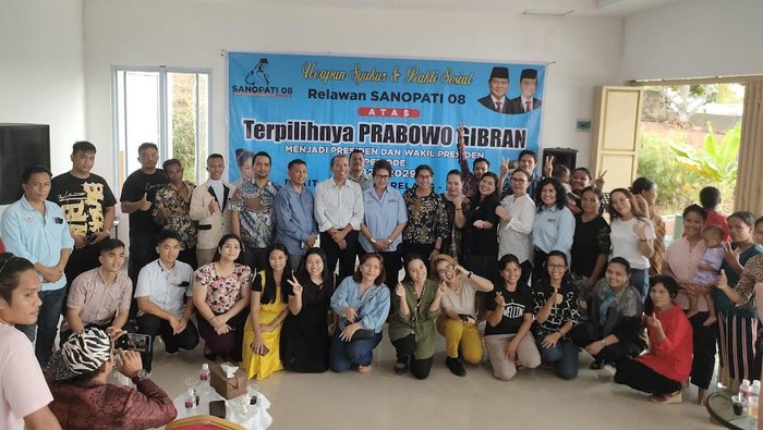 Relawan gelar syukuran hingga berbagi sembako atas teprilihnya Prabowo-Gibran