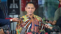 Dalam sidang etik hari ini, Dewan Pengawas (Dewas) KPK memeriksa 10 saksi termasuk pimpinan KPK lainnya, yakni Alexander Marwata.