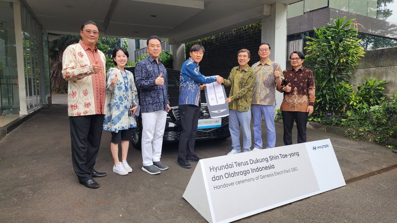 Shin Tae-yong dapat mobil Genesis Electrified G80 dari Hyundai.