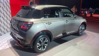 Suzuki Swift baru sudah bisa dipesan di India. Sementara harganya Rp 125 juta untuk varian terendah (LXI) dan Rp 186,2 juta untuk varian tertinggi (ZXI+ AGS Dual Tone). Foto: HT Auto.