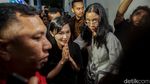 10 Jam Diperiksa Kejagung, Sandra Dewi Bungkam