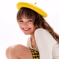 Gadis tersebut mulai mengenal dunia modeling sejak berusia empat tahun. Banyak orang mendukungnya untuk jadi calon model runway seperti banyak peragawati terkenal dari Rusia. Foto: Instagram Anastasiya Knyazeva