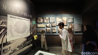 Masuk ke museum ini hanya perlu membayar mulai dari Rp 5.000/orang, namun jika membawa kartu pelajar atau kartu tanda mahasiswa, traveler tak dipungut biaya alias gratis.