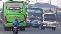 Viral Bus Sugeng Rahayu Ugal-ugalan, Selap-selip Hingga Makan Jalur Orang