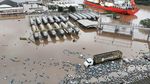 Depot Gas di Brasil Kebanjiran, Tabung Berhamburan