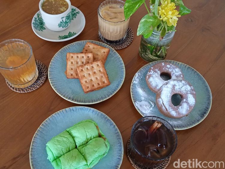 Ada Kopi Timur Tengah dan Camilan Jadul di Pecinan Jakarta