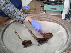 Seru! 10 Tempat Makan di Glodok yang Lokasinya di Dalam Gang