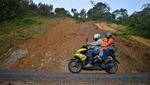 Ngeri! Begini Penampakan Jalur Alternatif Padang-Bukittinggi yang Rawan Longsor