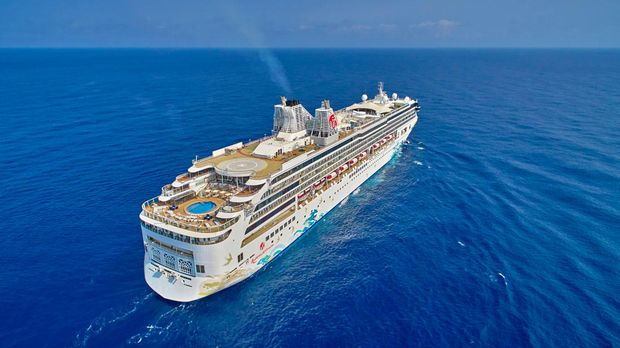 Kapal Pesiar Resorts World One milik Resorts World Cruises