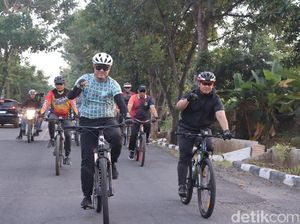 Cara Kapolres Lamongan Jaga Kebugaran Sekaligus Pantau Situasi Wilayah