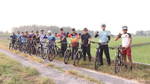 Kapolres Lamongan saat gowes pagi