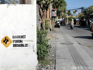Ulah Bule di Bali: Ritual Erotis, Bikin Lab Narkoba, hingga Mandi Bensin