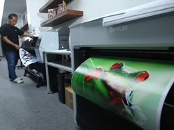 Melihat Kecanggihan Printer EPSON di Galeri Aneka Warna