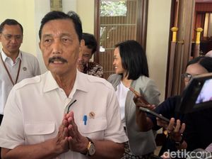 Luhut Sampaikan Selamat Natal 2024, Ingatkan Waspada Cuaca Ekstrem