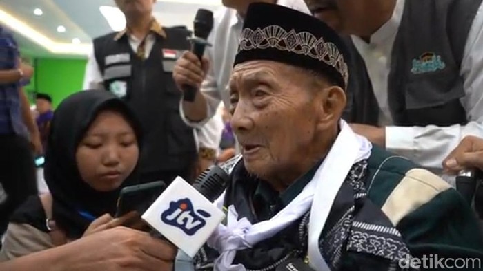 Mislan, jemaah haji tertua berusia 109 tahun asal Ponorogo
